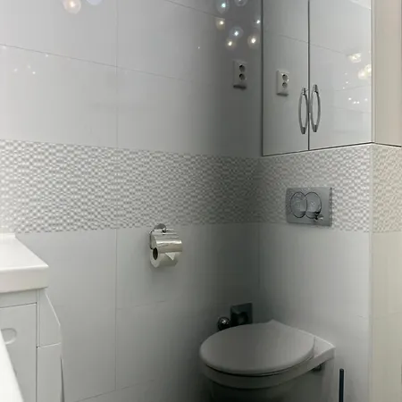 H33 * Budapest